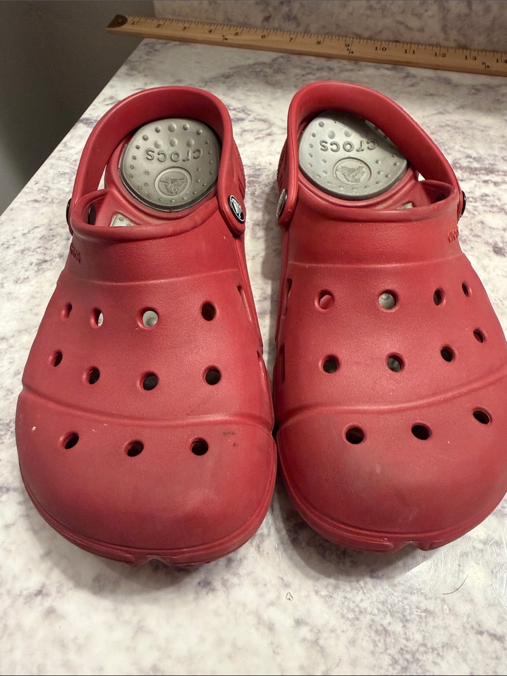 CROCS red clogs men’s size 8 women’s 10. Croslite.